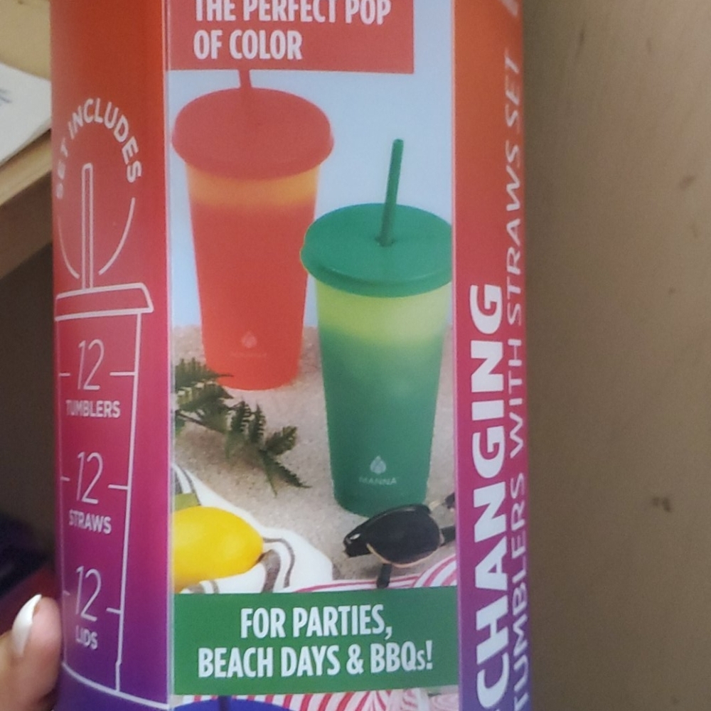 Brand new  12 pack color changing cups